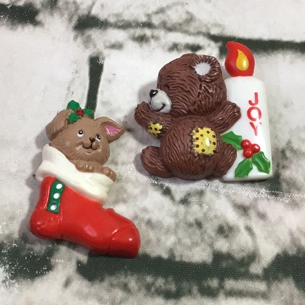 Vintage Christmas Pins Lot Of 2 Rag Tag Teddies Enesco Hallmark Plastic